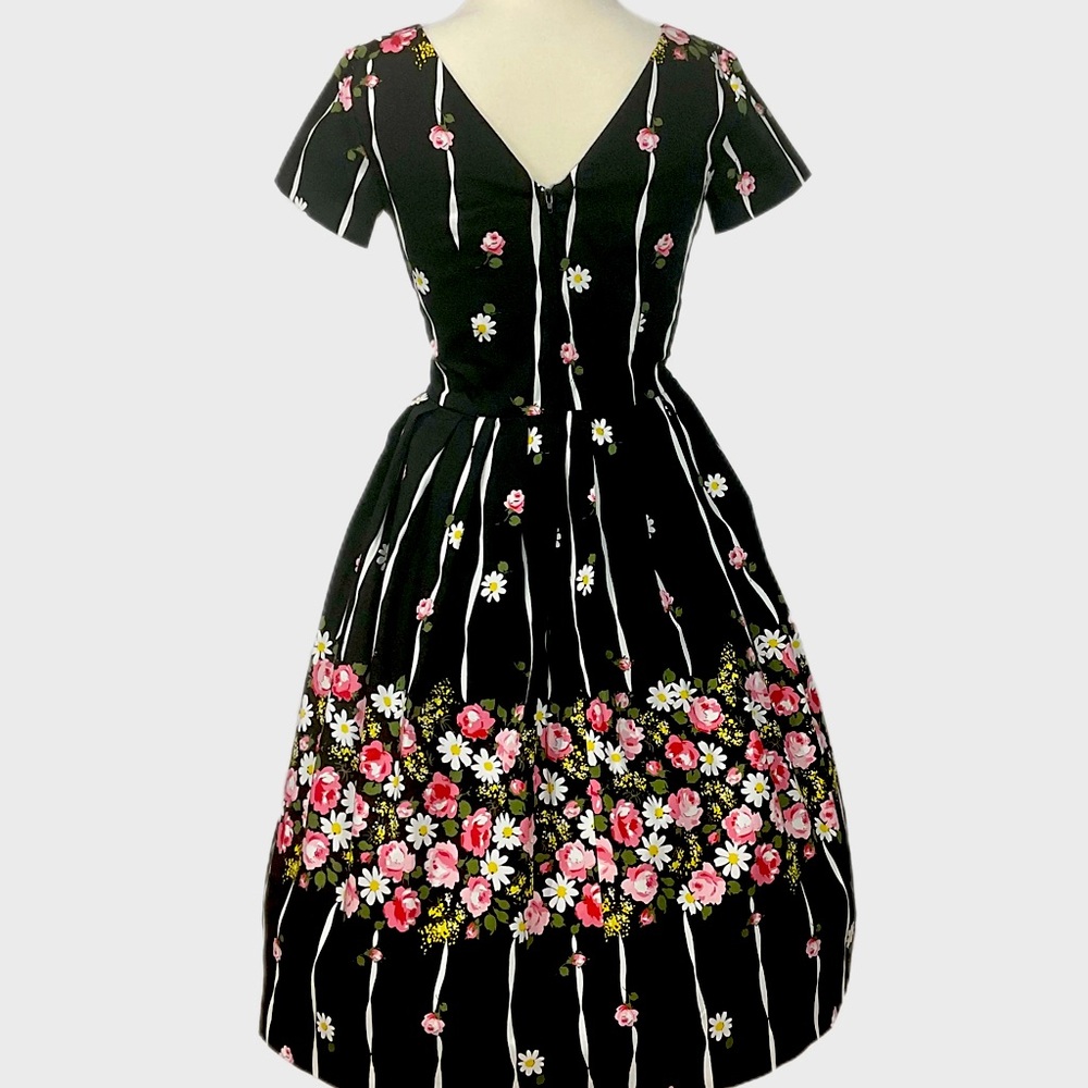 Retrospec’d Cindy Dress in Pocket Full of Posies - Size 20 (AU)